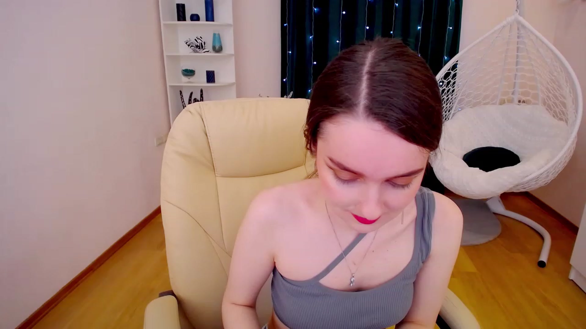 Gallery image thumbnail from OceanFeelss's myfreecams stream on, 02/26/2023, 12:07 image 3 of 20