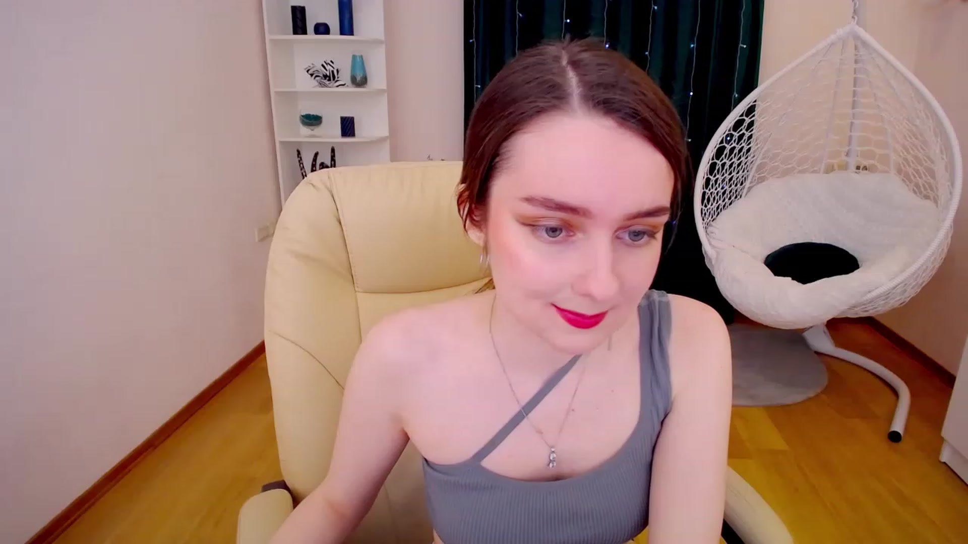 Gallery image thumbnail from OceanFeelss's myfreecams stream on, 02/26/2023, 12:07 image 4 of 20