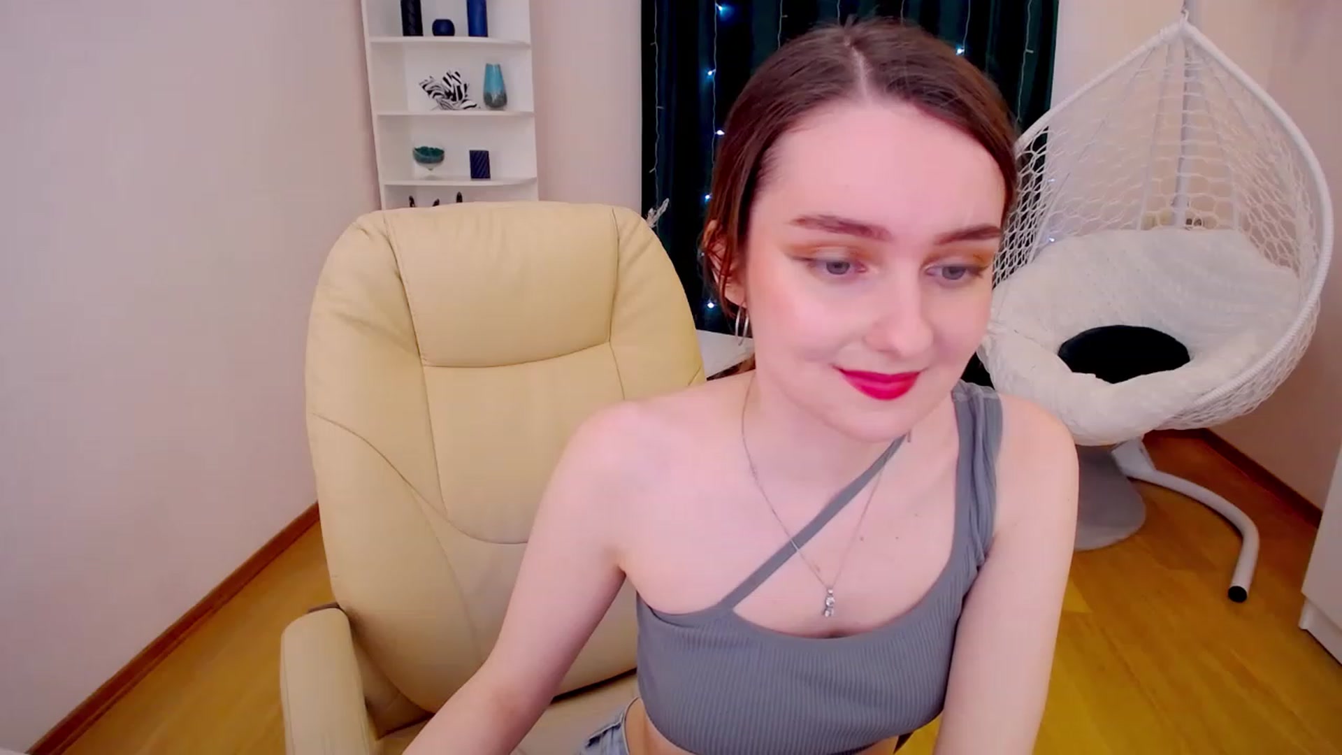 Gallery image thumbnail from OceanFeelss's myfreecams stream on, 02/26/2023, 12:07 image 19 of 20