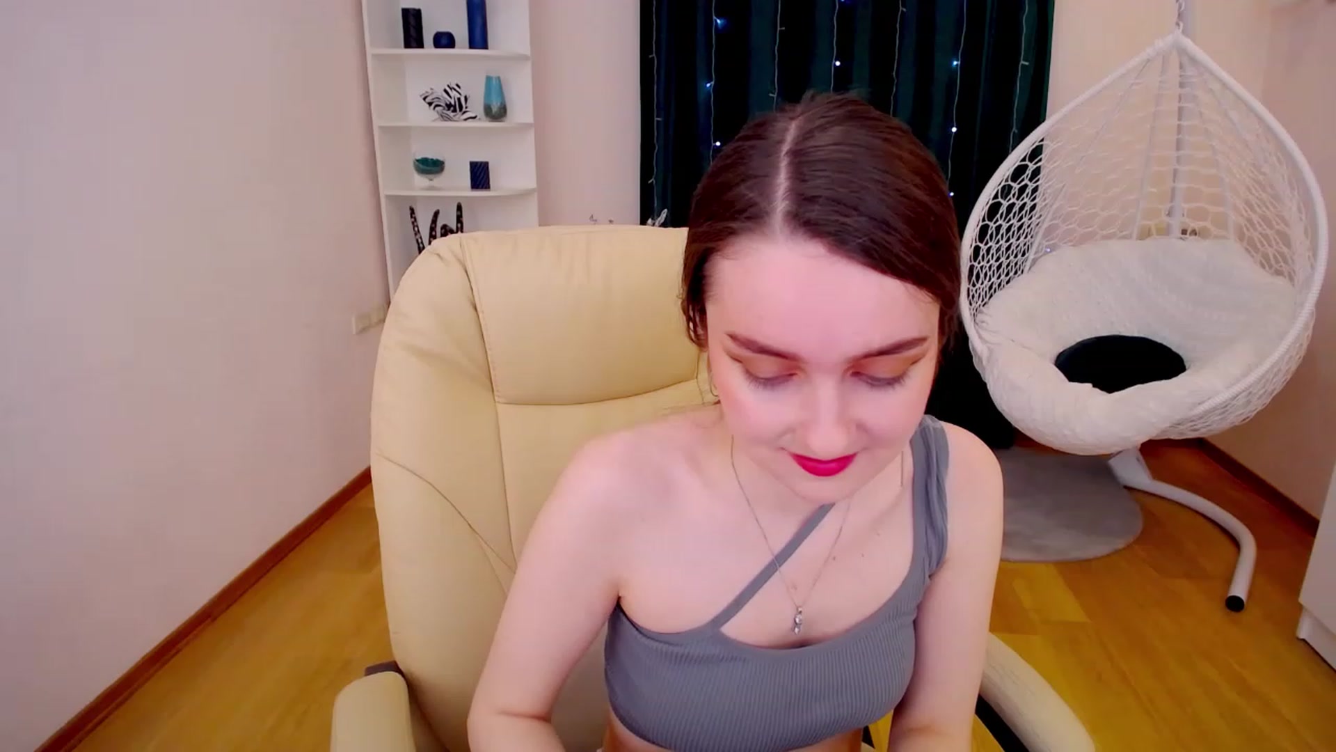Gallery image thumbnail from OceanFeelss's myfreecams stream on, 02/26/2023, 12:07 image 7 of 20