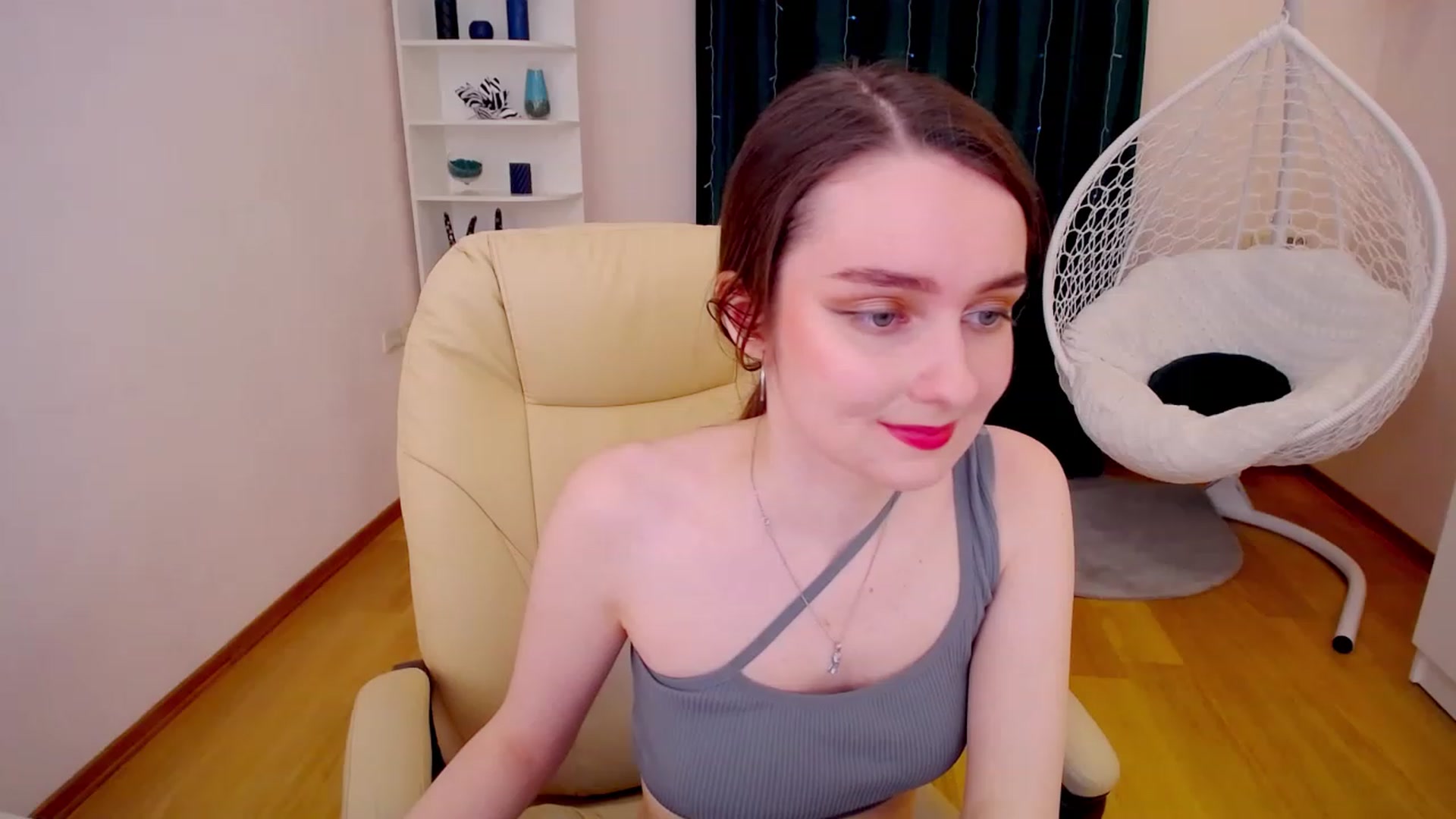Gallery image thumbnail from OceanFeelss's myfreecams stream on, 02/26/2023, 12:07 image 20 of 20