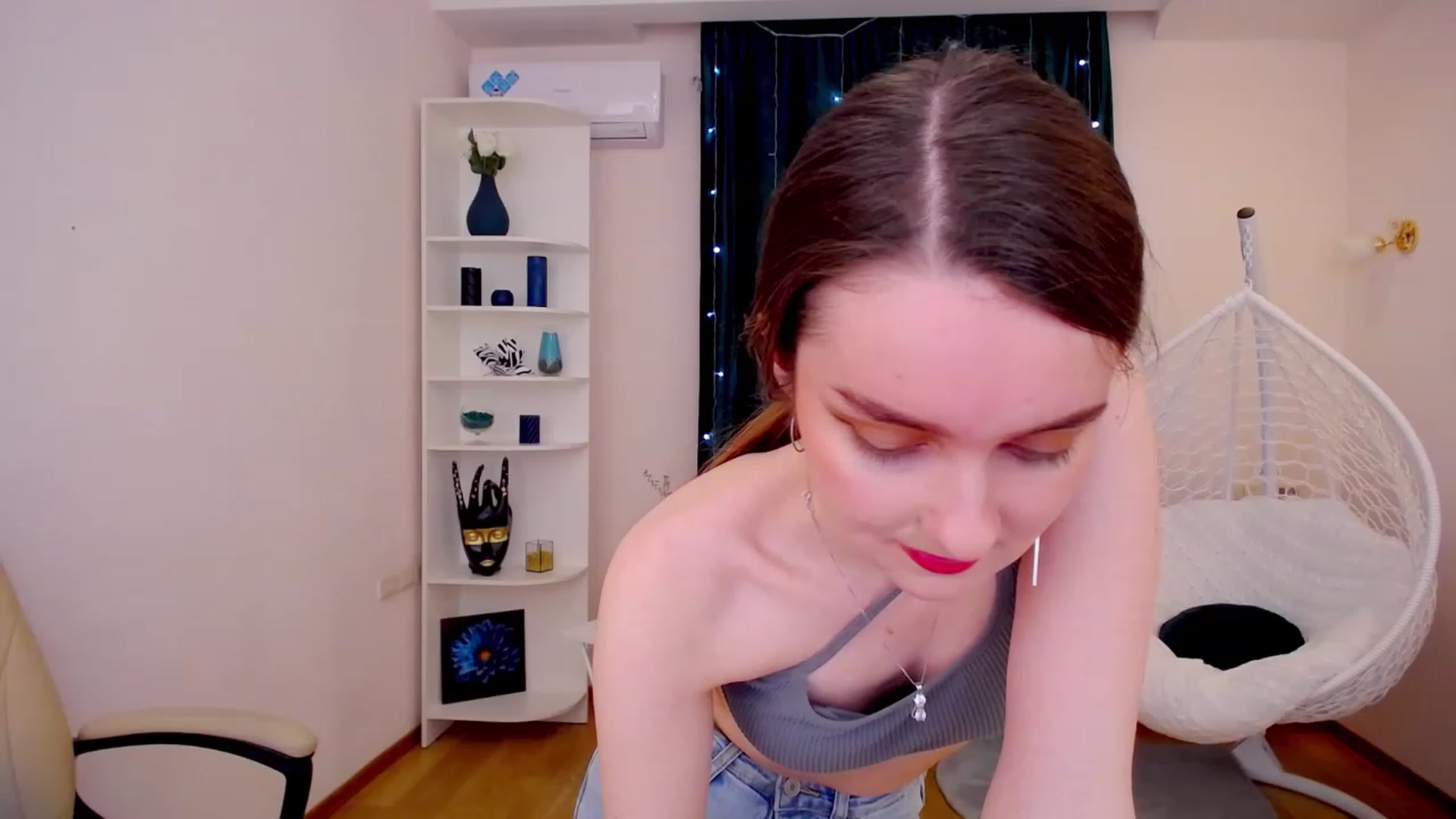 Gallery image thumbnail from OceanFeelss's myfreecams stream on, 02/26/2023, 12:07 image 13 of 20
