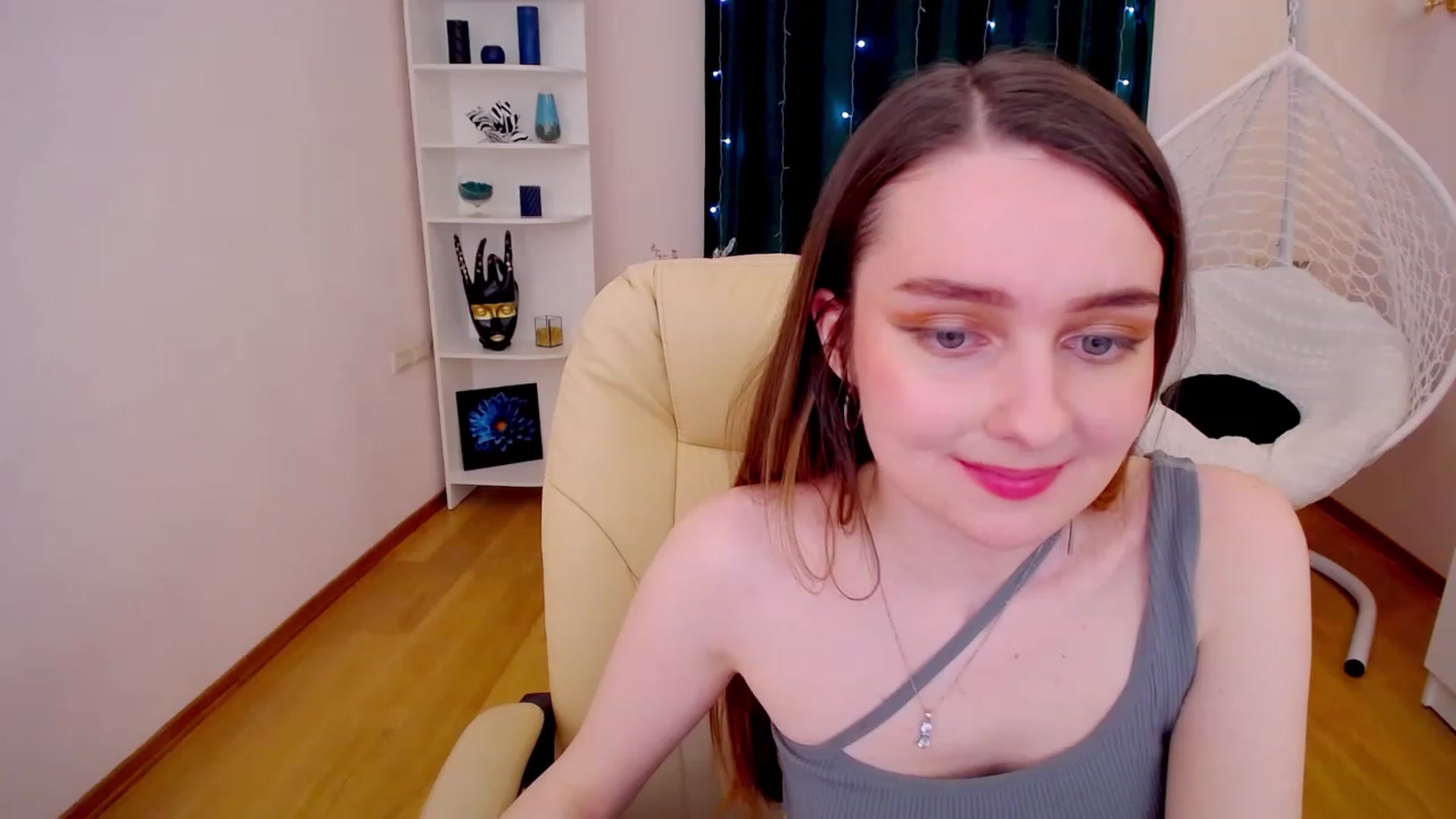 Gallery image thumbnail from OceanFeelss's myfreecams stream on, 02/26/2023, 13:41 image 11 of 20