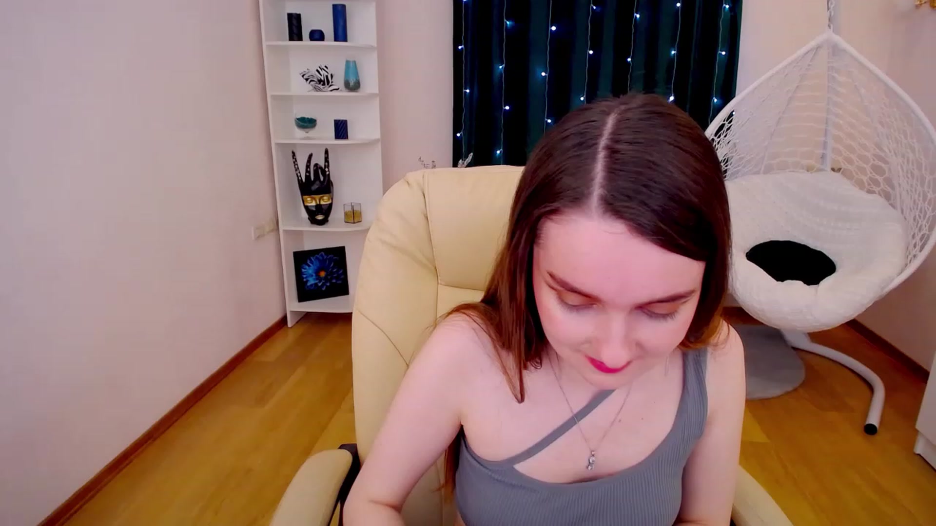 Gallery image thumbnail from OceanFeelss's myfreecams stream on, 02/26/2023, 13:41 image 14 of 20