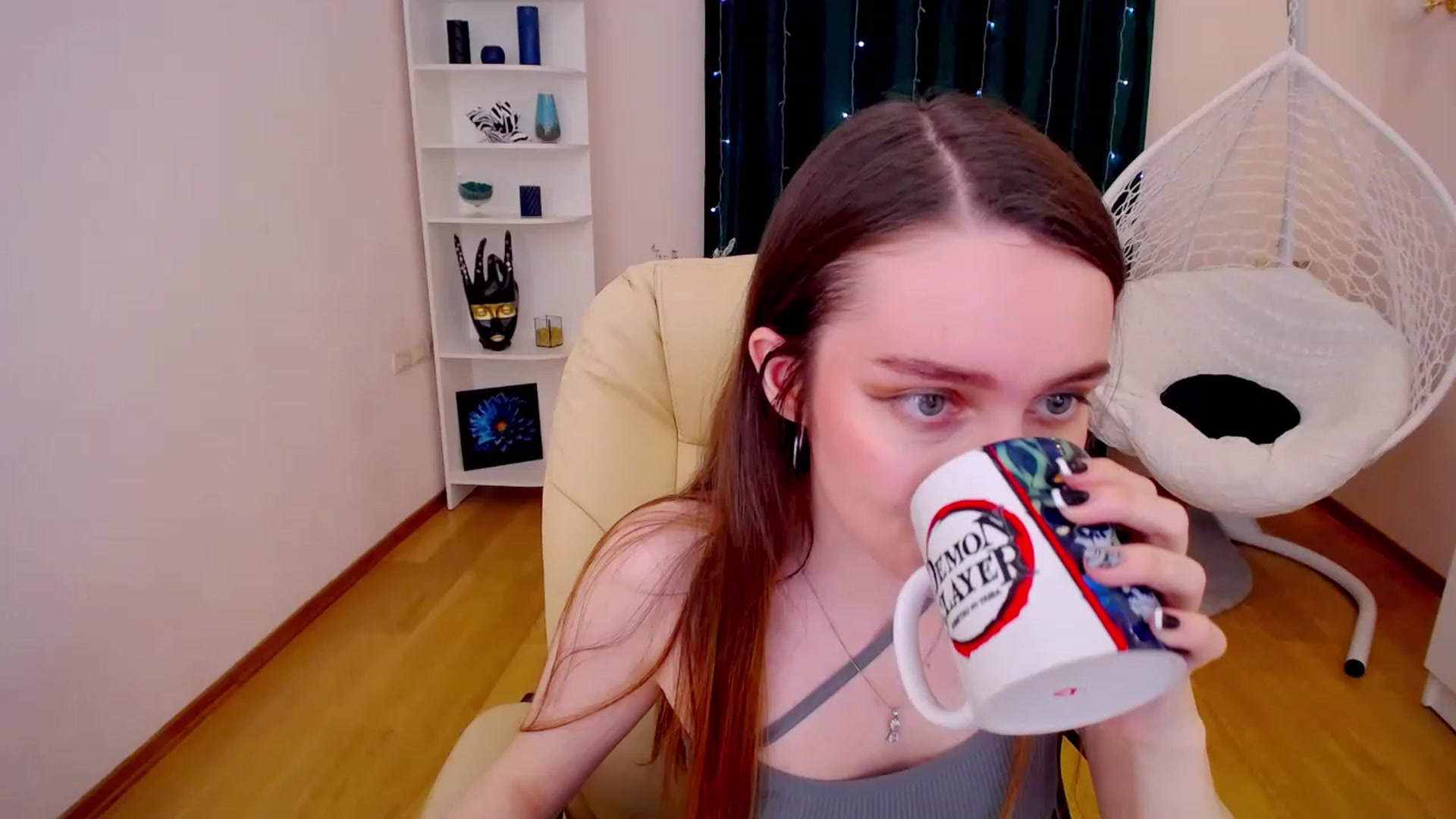 Gallery image thumbnail from OceanFeelss's myfreecams stream on, 02/26/2023, 13:41 image 7 of 20