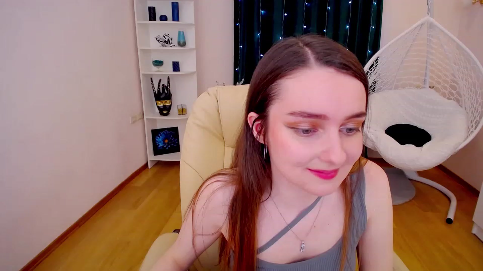 Gallery image thumbnail from OceanFeelss's myfreecams stream on, 02/26/2023, 13:41 image 8 of 20