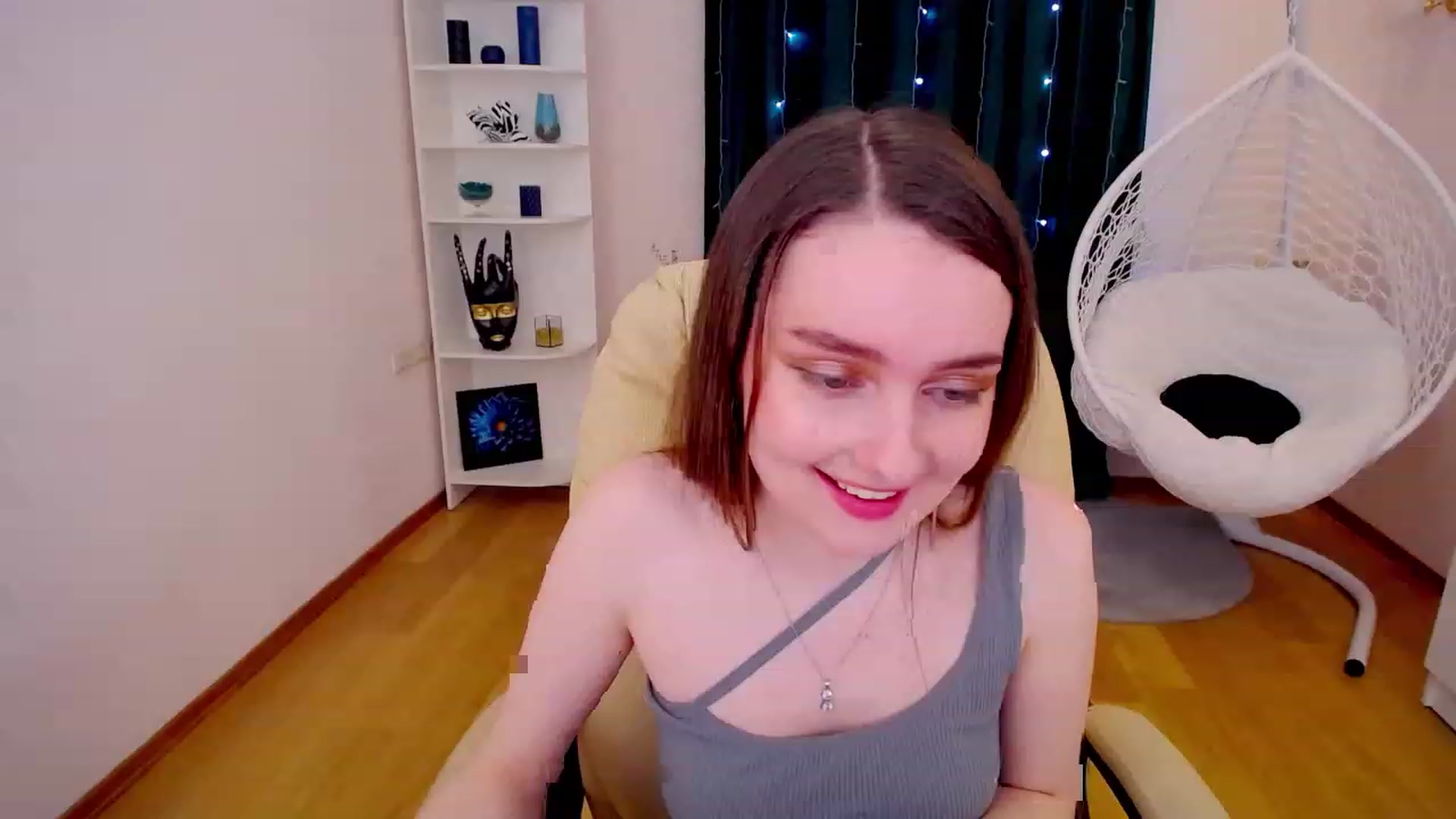 Gallery image thumbnail from OceanFeelss's myfreecams stream on, 02/26/2023, 13:41 image 19 of 20