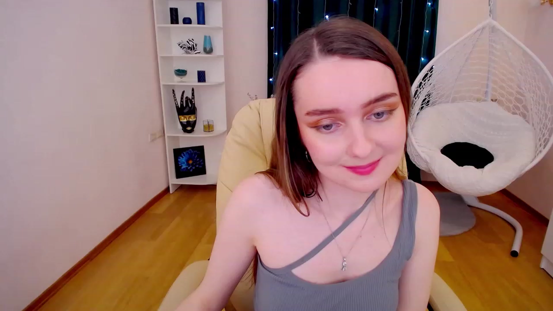 Gallery image thumbnail from OceanFeelss's myfreecams stream on, 02/26/2023, 13:41 image 18 of 20