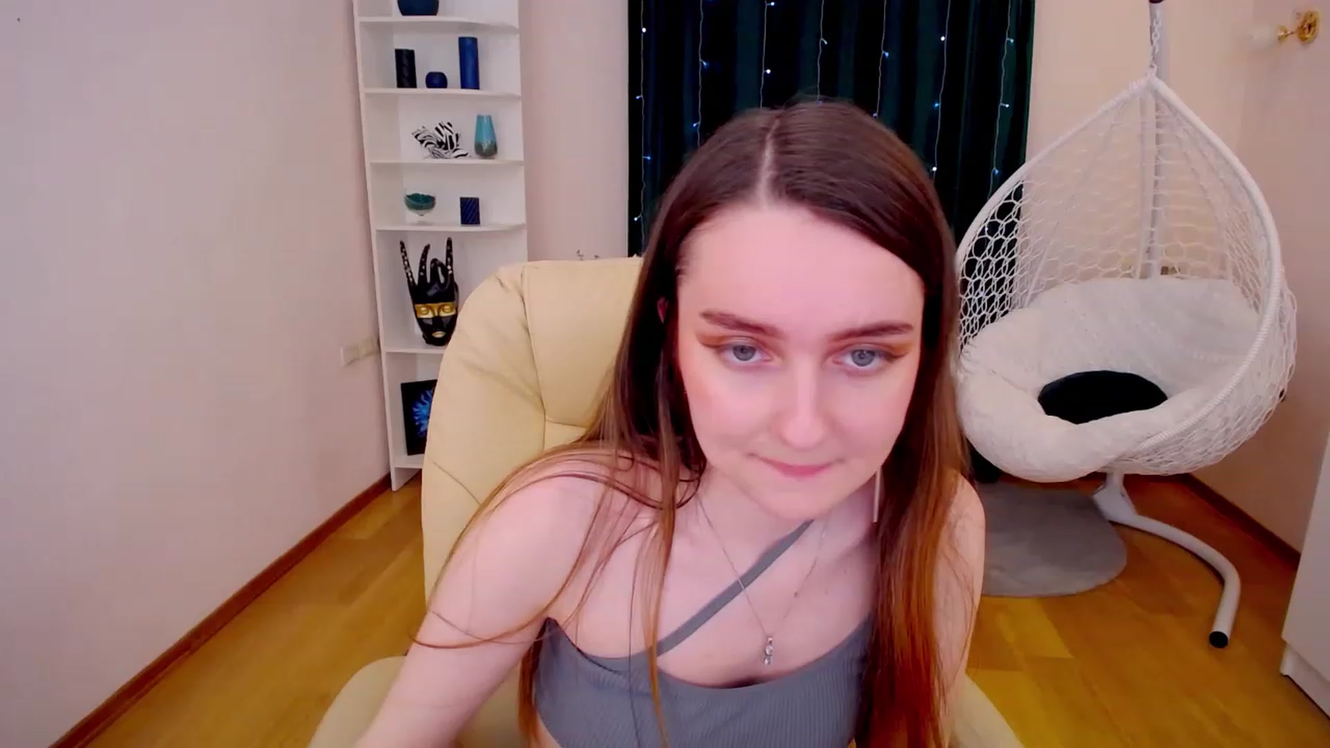 Gallery image thumbnail from OceanFeelss's myfreecams stream on, 02/26/2023, 16:49 image 6 of 20