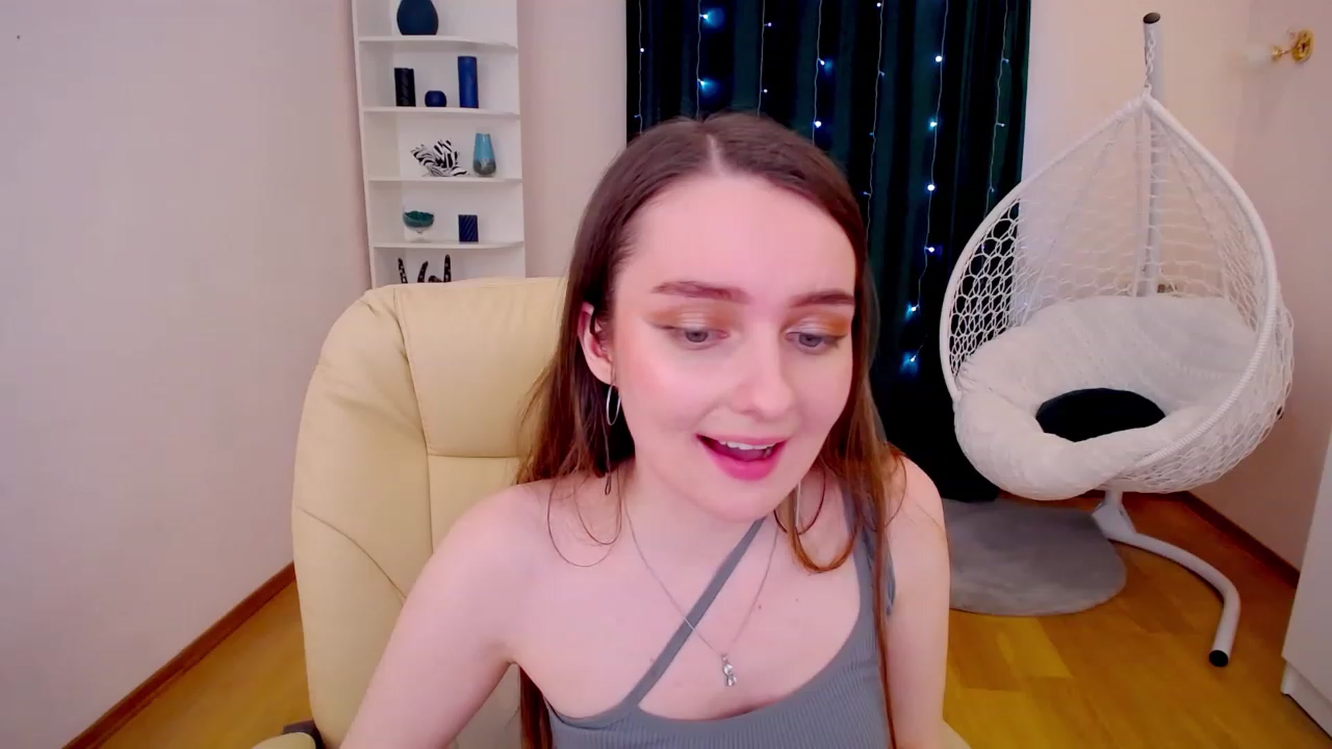 Gallery image thumbnail from OceanFeelss's myfreecams stream on, 02/26/2023, 16:49 image 14 of 20