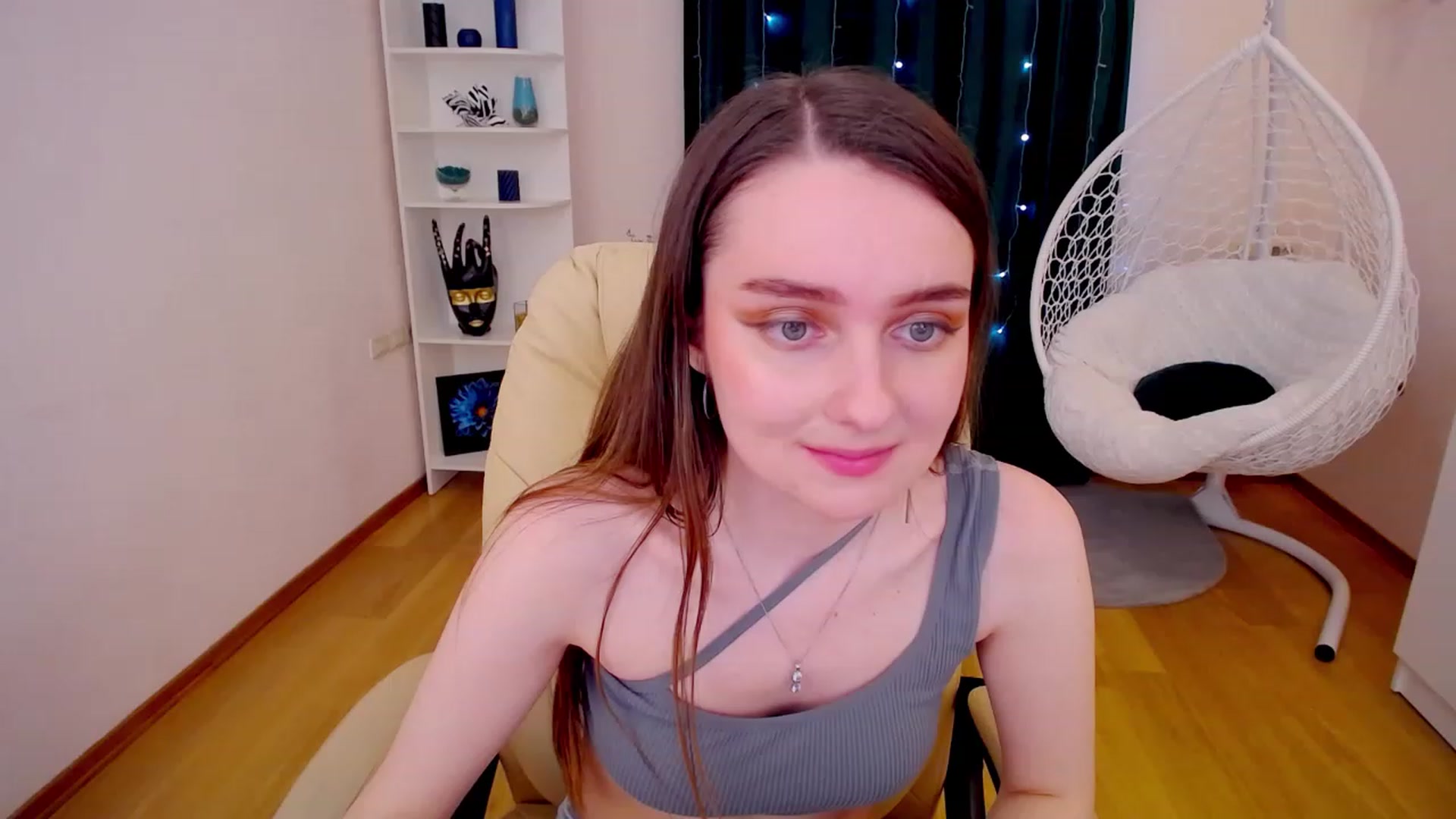 Gallery image thumbnail from OceanFeelss's myfreecams stream on, 02/26/2023, 16:49 image 18 of 20
