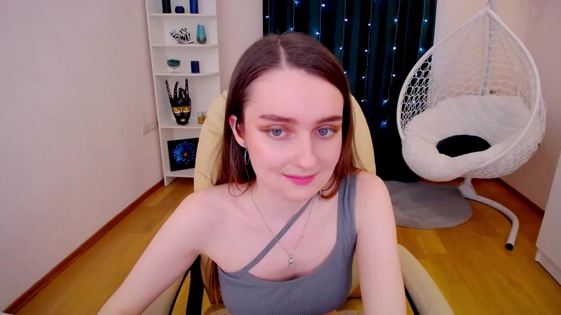 Gallery image thumbnail from OceanFeelss's myfreecams stream on, 02/26/2023, 16:49 image 12 of 20