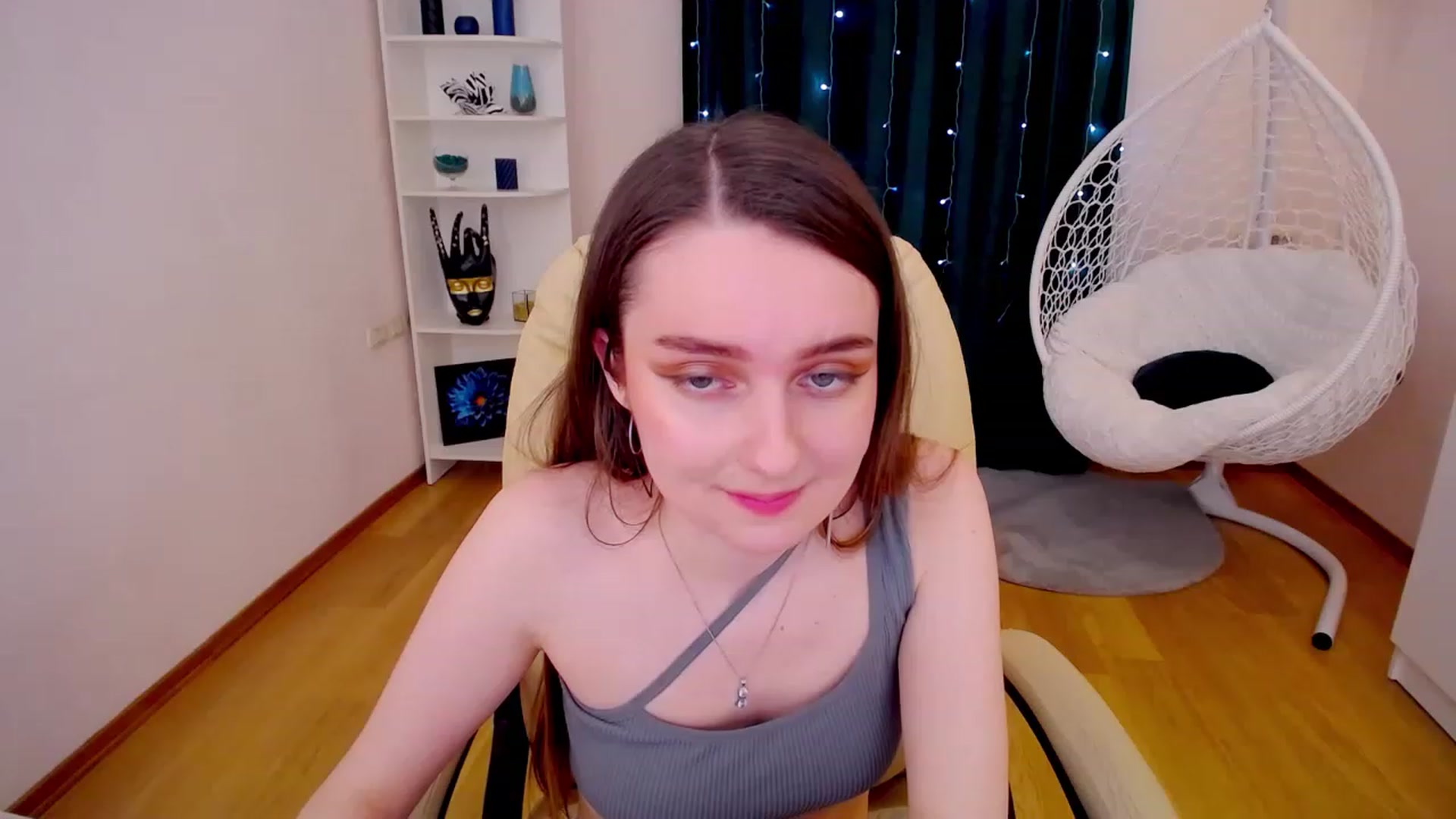 Gallery image thumbnail from OceanFeelss's myfreecams stream on, 02/26/2023, 16:49 image 13 of 20