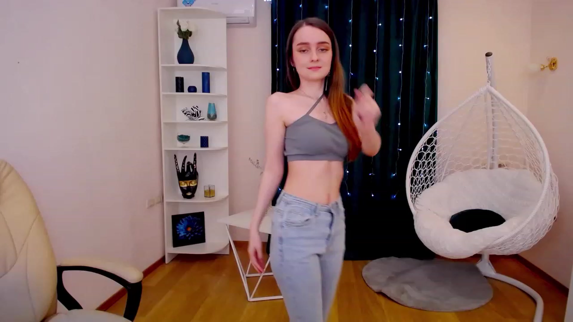 Gallery image thumbnail from OceanFeelss's myfreecams stream on, 02/26/2023, 16:49 image 9 of 20