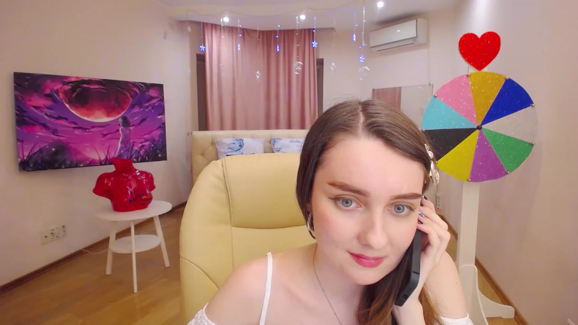 Gallery image thumbnail from OceanFeelss's myfreecams stream on, 02/27/2023, 15:49 image 6 of 20