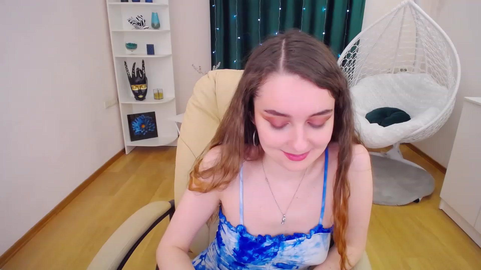 Gallery image thumbnail from OceanFeelss's myfreecams stream on, 02/28/2023, 08:22 image 11 of 20