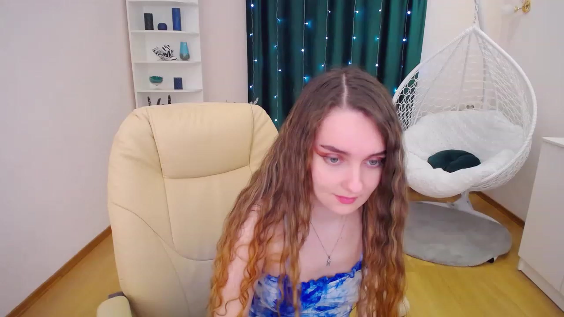 Gallery image thumbnail from OceanFeelss's myfreecams stream on, 02/28/2023, 09:45 image 8 of 20