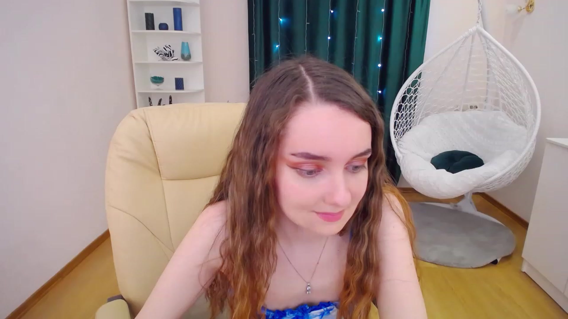 Gallery image thumbnail from OceanFeelss's myfreecams stream on, 02/28/2023, 09:45 image 12 of 20
