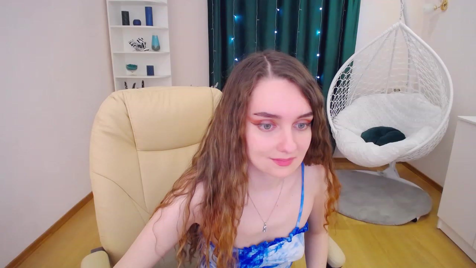 Gallery image thumbnail from OceanFeelss's myfreecams stream on, 02/28/2023, 09:45 image 9 of 20