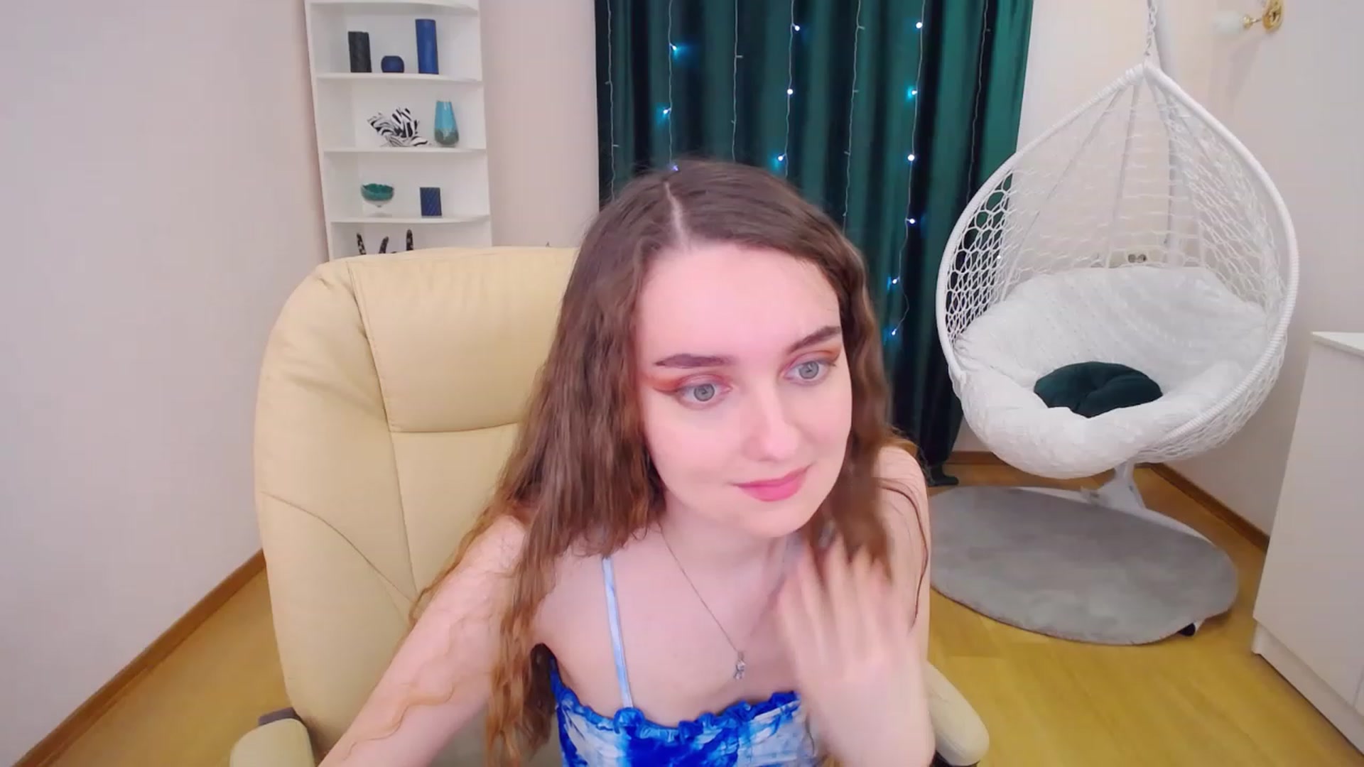 Gallery image thumbnail from OceanFeelss's myfreecams stream on, 02/28/2023, 09:45 image 5 of 20