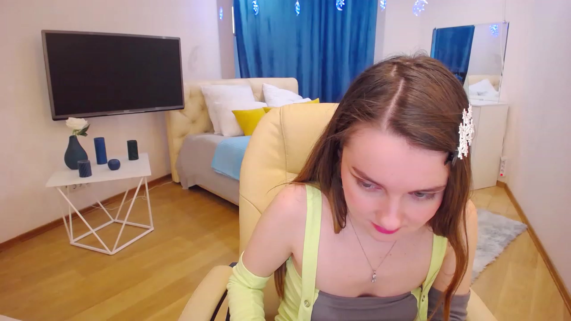 Gallery image thumbnail from OceanFeelss's myfreecams stream on, 03/03/2023, 09:47 image 10 of 20
