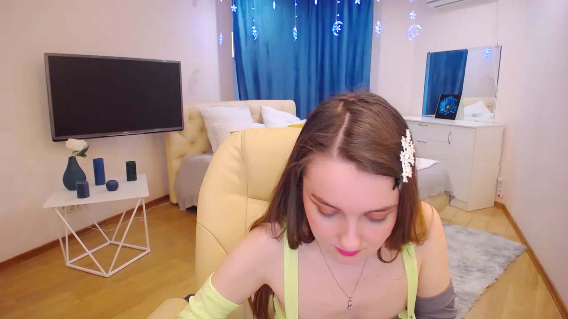 Gallery image thumbnail from OceanFeelss's myfreecams stream on, 03/03/2023, 09:47 image 20 of 20