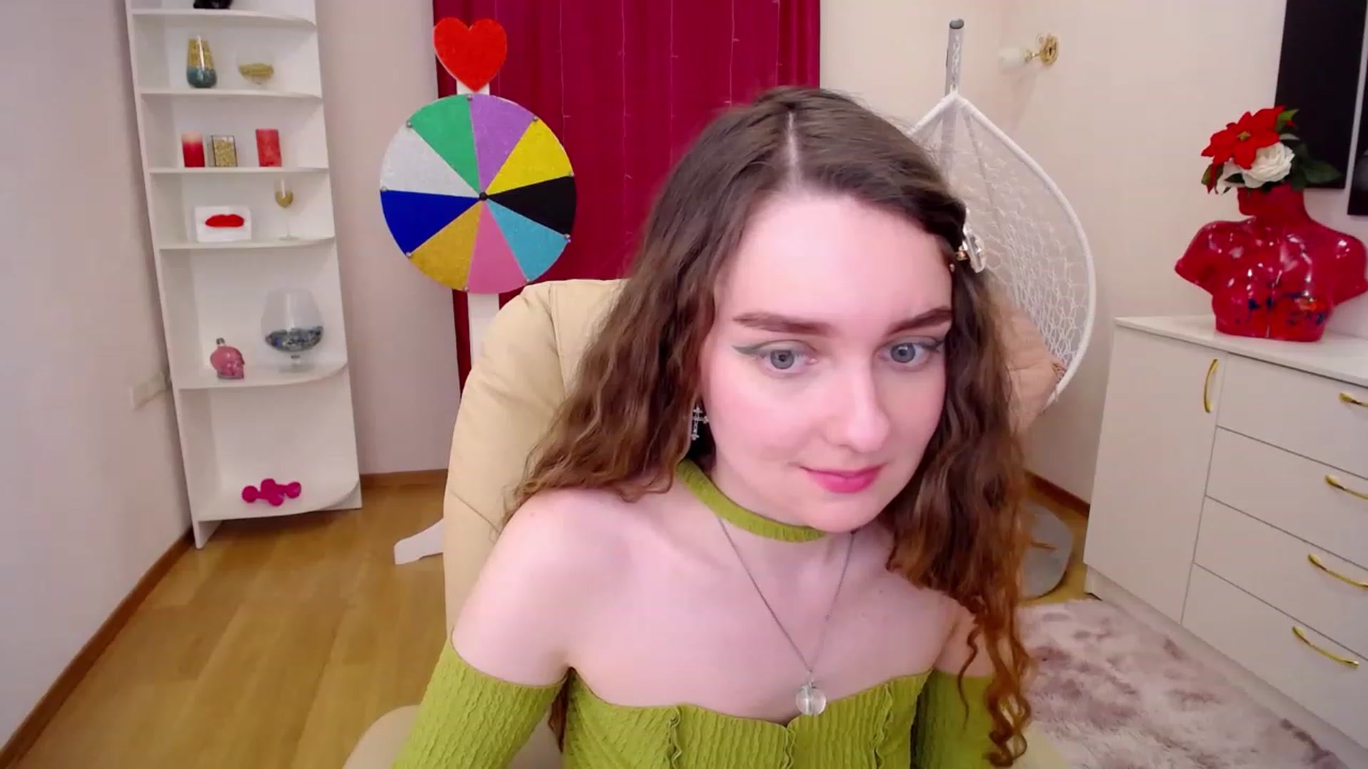 Gallery image thumbnail from OceanFeelss's myfreecams stream on, 03/05/2023, 09:53 image 14 of 20