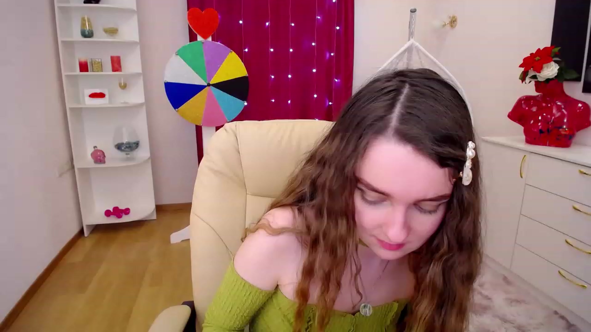 Gallery image thumbnail from OceanFeelss's myfreecams stream on, 03/05/2023, 09:53 image 1 of 20