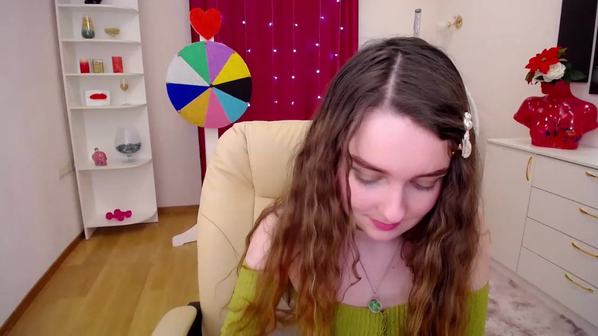 Gallery image thumbnail from OceanFeelss's myfreecams stream on, 03/05/2023, 09:53 image 3 of 20