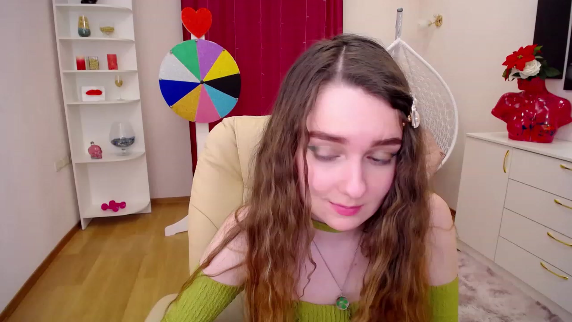 Gallery image thumbnail from OceanFeelss's myfreecams stream on, 03/05/2023, 09:53 image 5 of 20