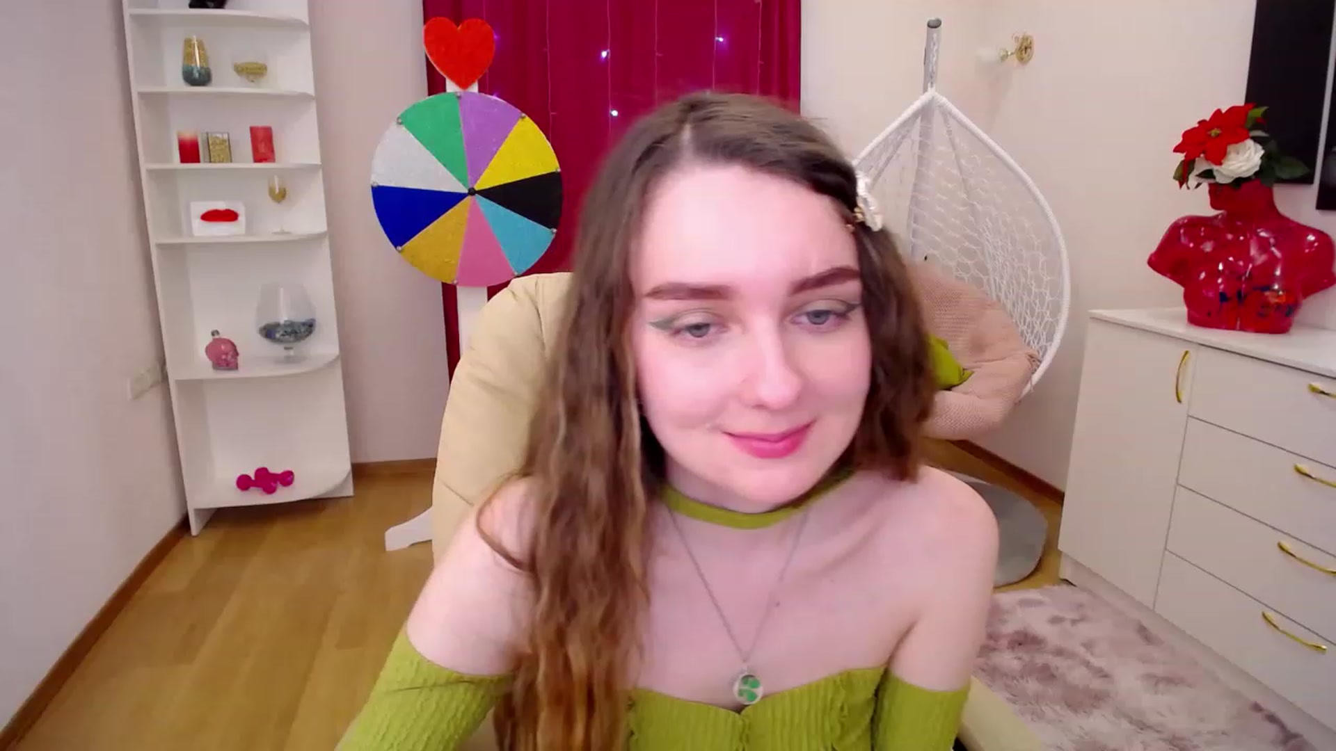 Gallery image thumbnail from OceanFeelss's myfreecams stream on, 03/05/2023, 09:53 image 10 of 20