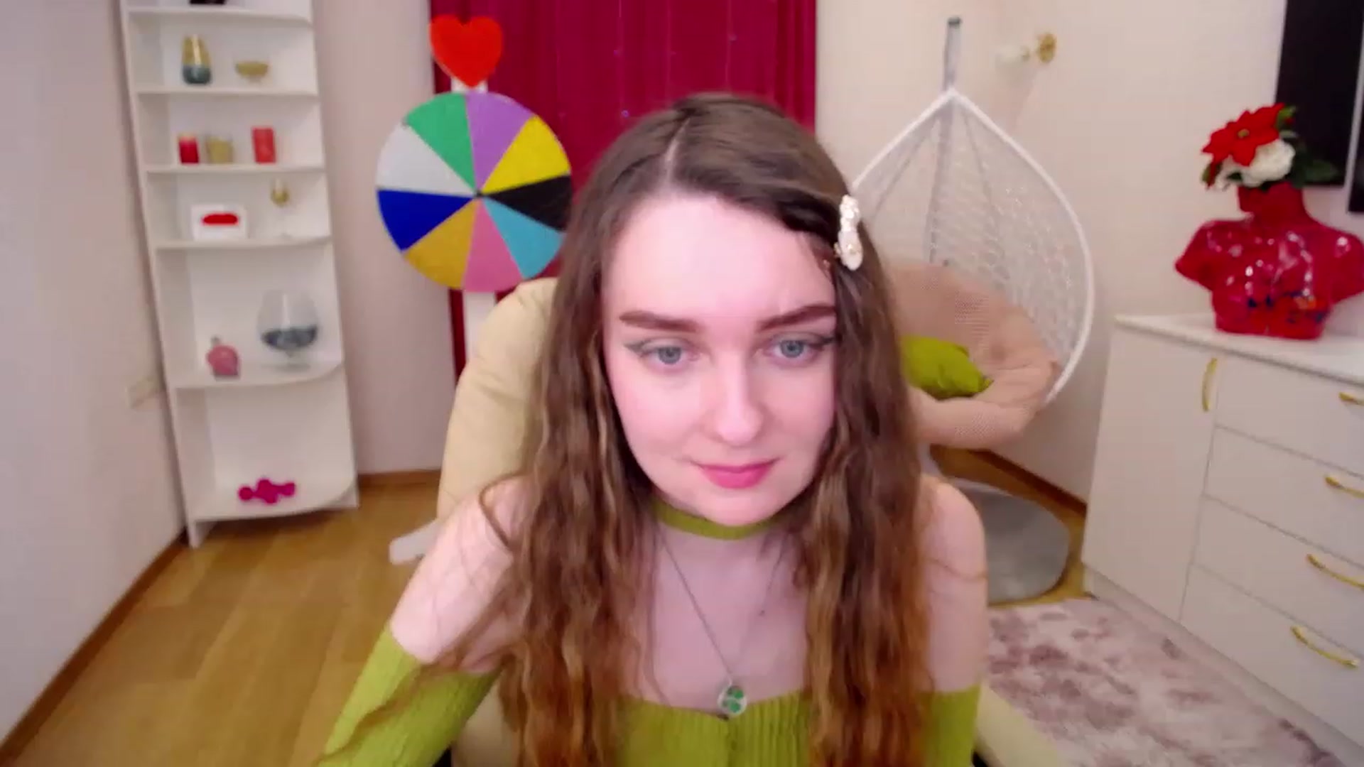 Gallery image thumbnail from OceanFeelss's myfreecams stream on, 03/05/2023, 09:53 image 6 of 20