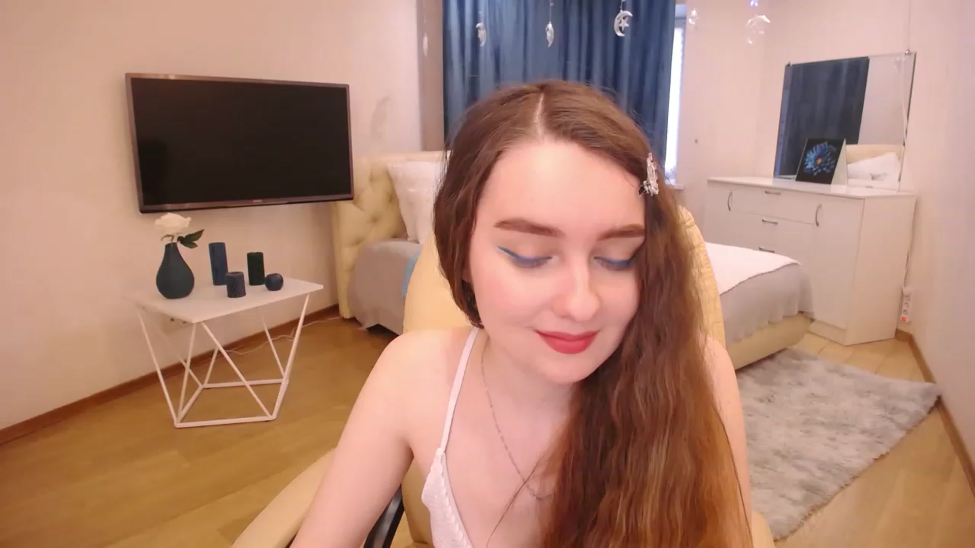 Gallery image thumbnail from OceanFeelss's myfreecams stream on, 03/06/2023, 10:50 image 19 of 20