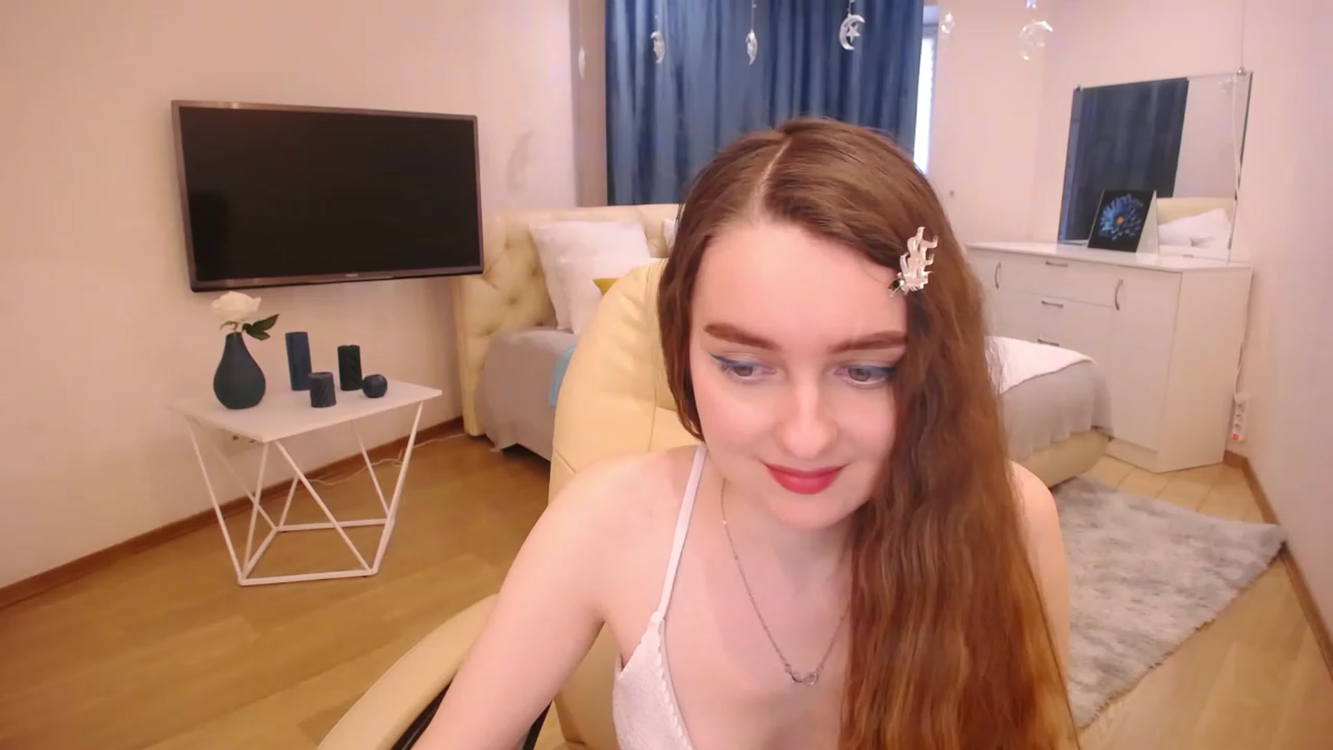 Gallery image thumbnail from OceanFeelss's myfreecams stream on, 03/06/2023, 10:50 image 18 of 20