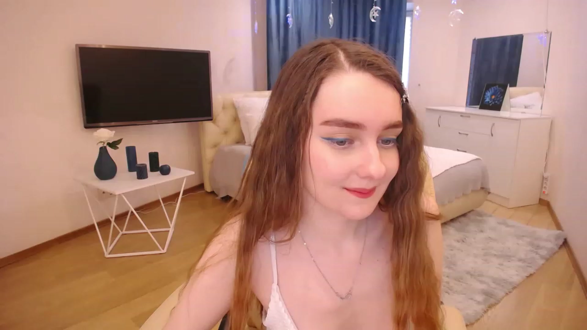 Gallery image thumbnail from OceanFeelss's myfreecams stream on, 03/06/2023, 10:50 image 14 of 20