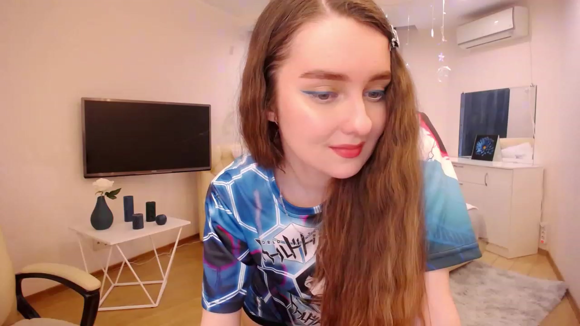 Gallery image thumbnail from OceanFeelss's myfreecams stream on, 03/06/2023, 12:10 image 7 of 20