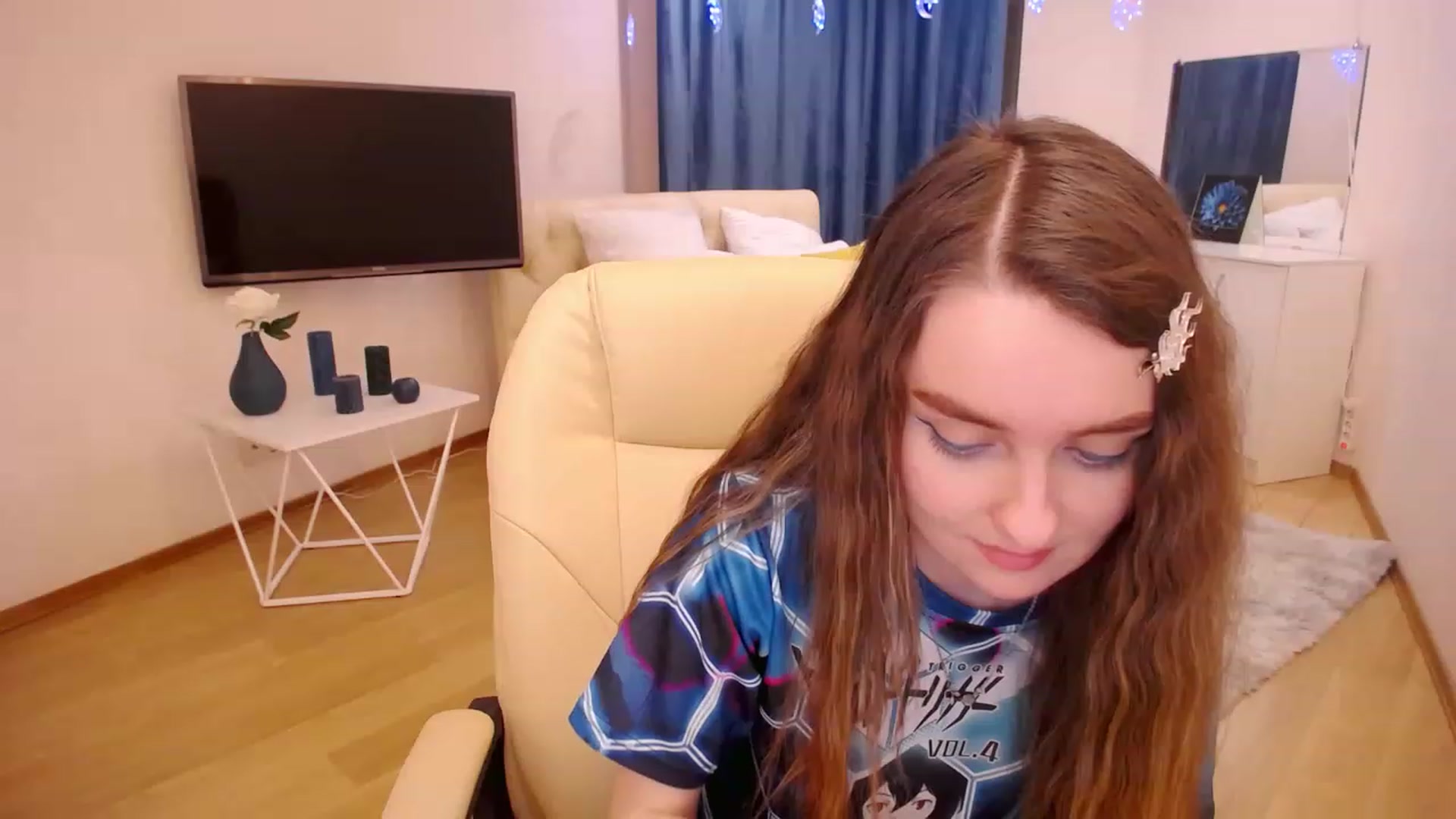 Gallery image thumbnail from OceanFeelss's myfreecams stream on, 03/06/2023, 15:39 image 18 of 20