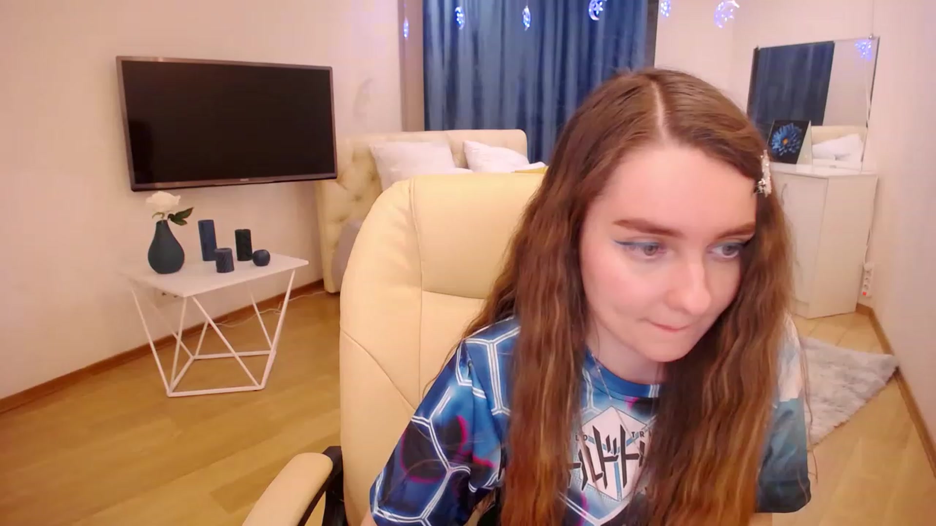 Gallery image thumbnail from OceanFeelss's myfreecams stream on, 03/06/2023, 15:39 image 5 of 20