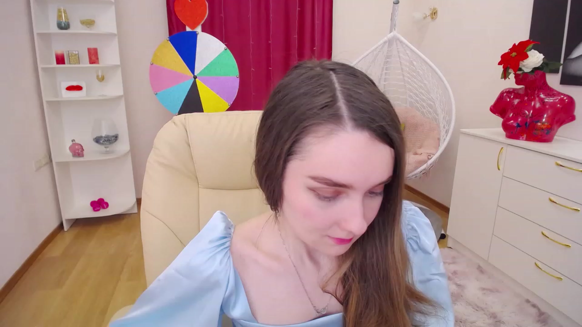 Gallery image thumbnail from OceanFeelss's myfreecams stream on, 03/07/2023, 08:20 image 1 of 20