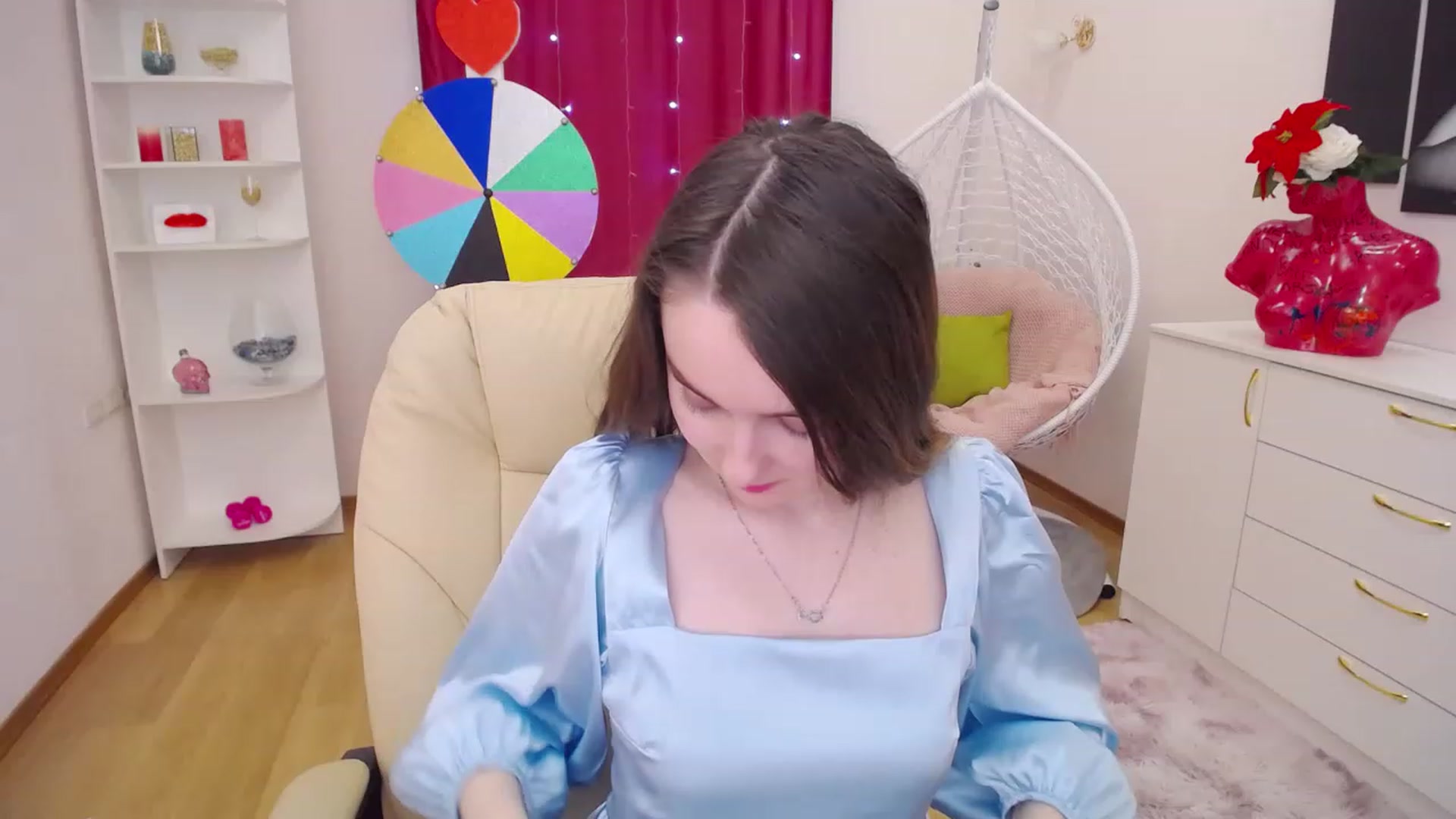 Gallery image thumbnail from OceanFeelss's myfreecams stream on, 03/07/2023, 08:20 image 2 of 20