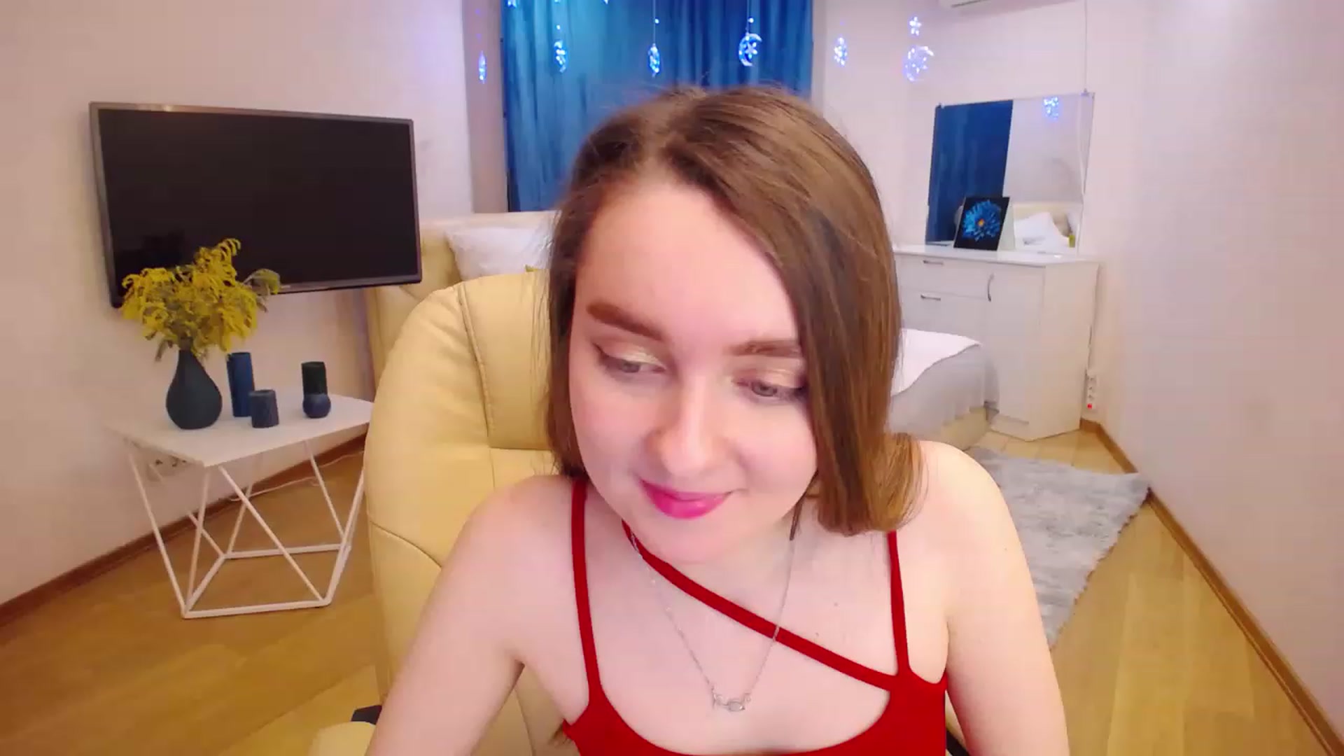 Gallery image thumbnail from OceanFeelss's myfreecams stream on, 03/08/2023, 09:38 image 8 of 20