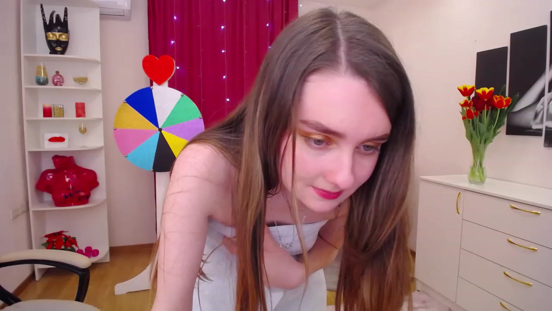 Gallery image thumbnail from OceanFeelss's myfreecams stream on, 03/10/2023, 09:51 image 11 of 20