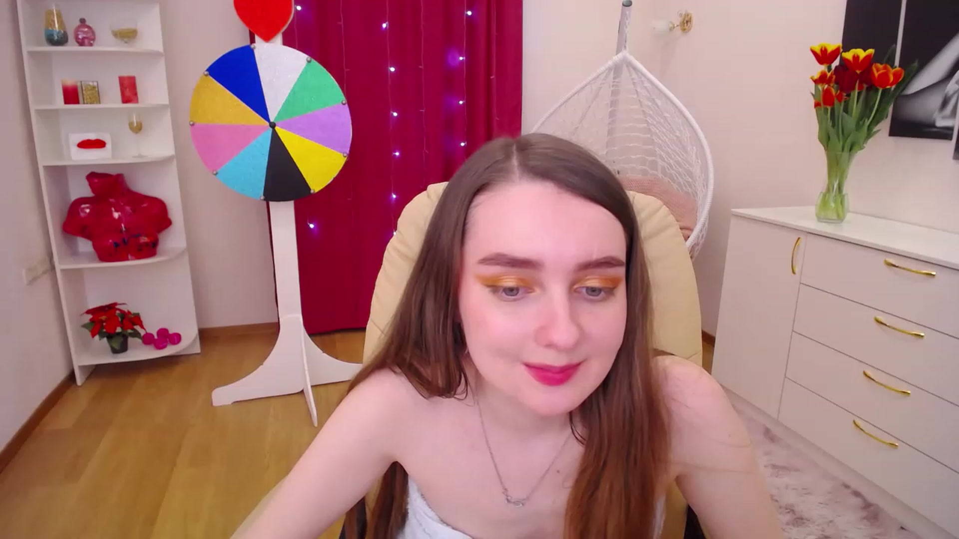 Gallery image thumbnail from OceanFeelss's myfreecams stream on, 03/10/2023, 09:51 image 5 of 20