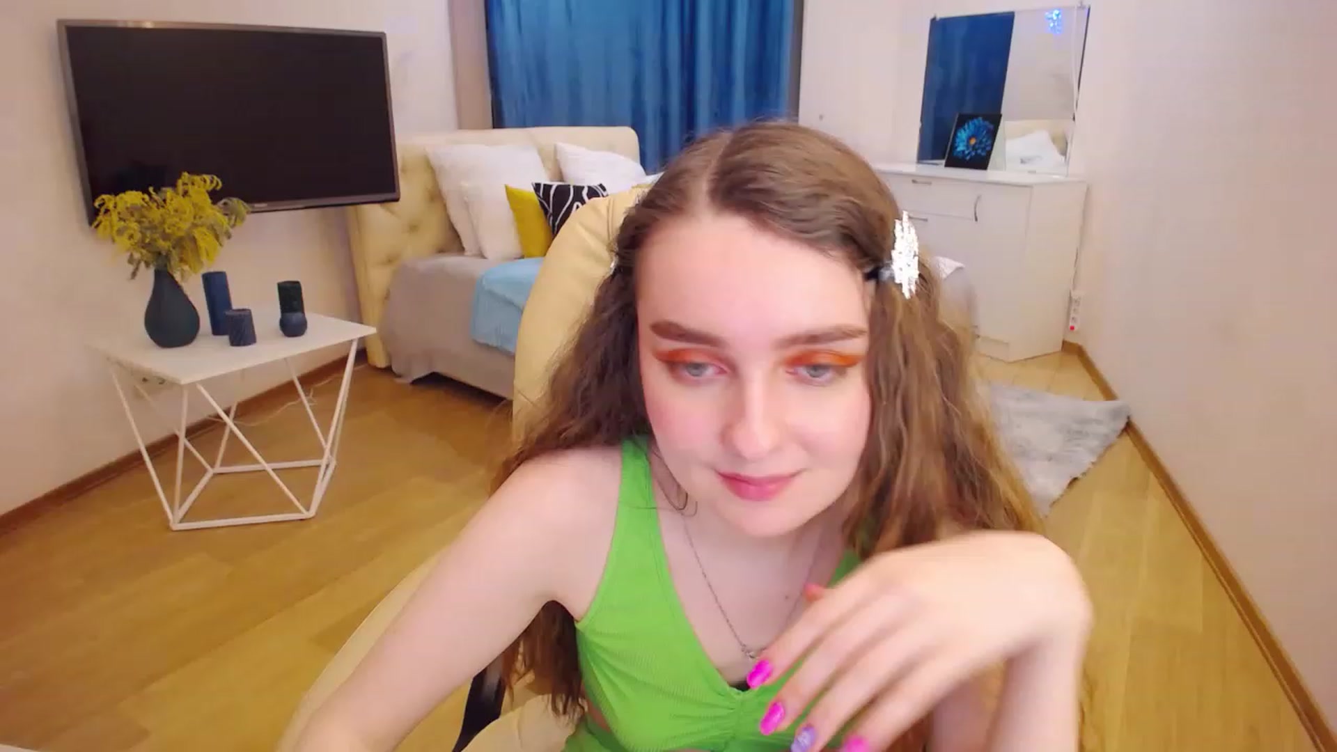 Gallery image thumbnail from OceanFeelss's myfreecams stream on, 03/11/2023, 14:56 image 16 of 20
