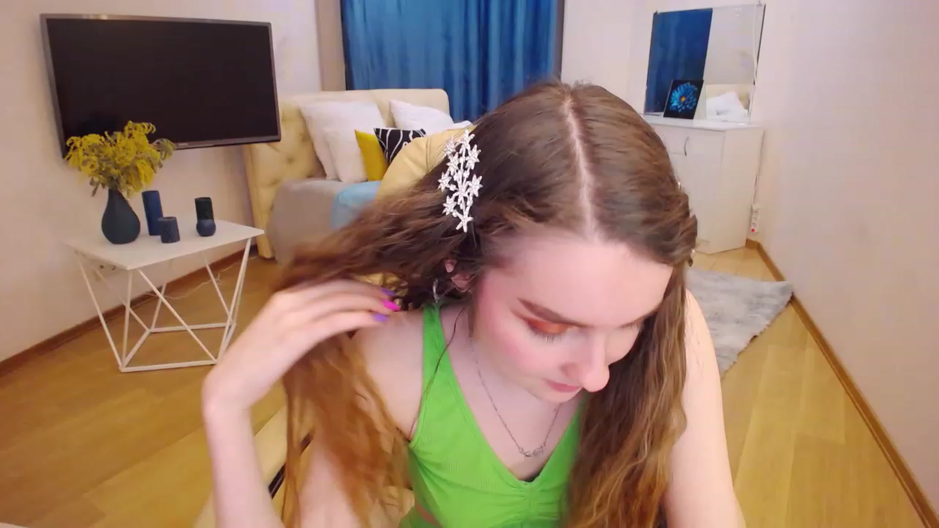 Gallery image thumbnail from OceanFeelss's myfreecams stream on, 03/11/2023, 14:56 image 13 of 20