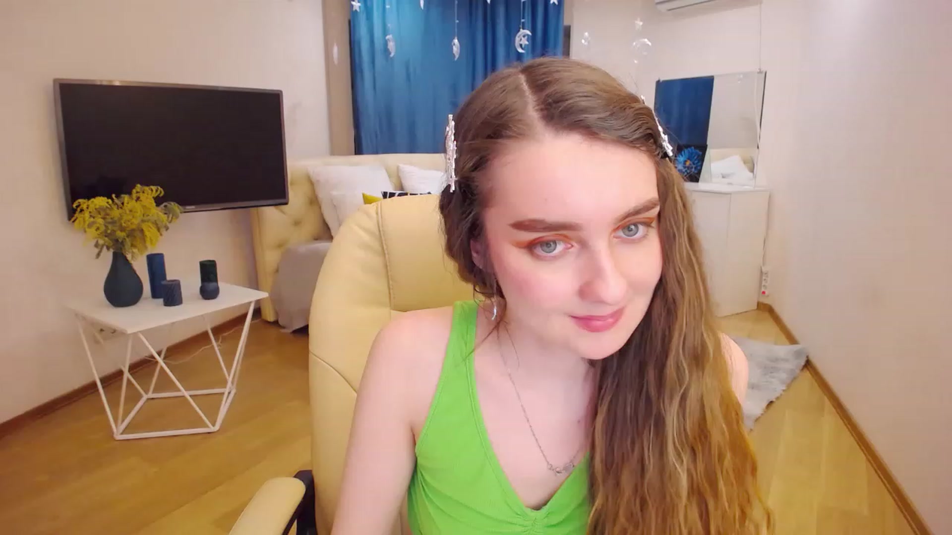 Gallery image thumbnail from OceanFeelss's myfreecams stream on, 03/11/2023, 14:56 image 4 of 20