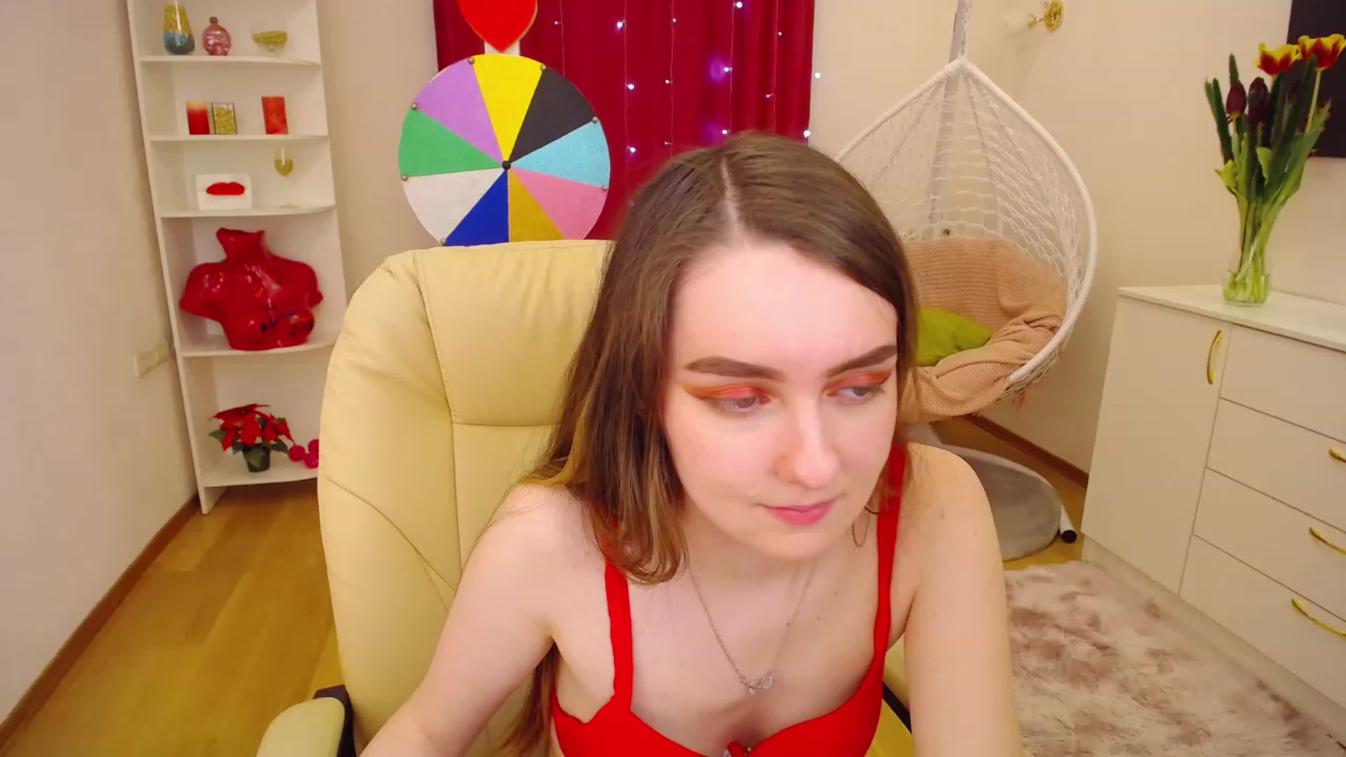 Gallery image thumbnail from OceanFeelss's myfreecams stream on, 03/13/2023, 05:40 image 11 of 20