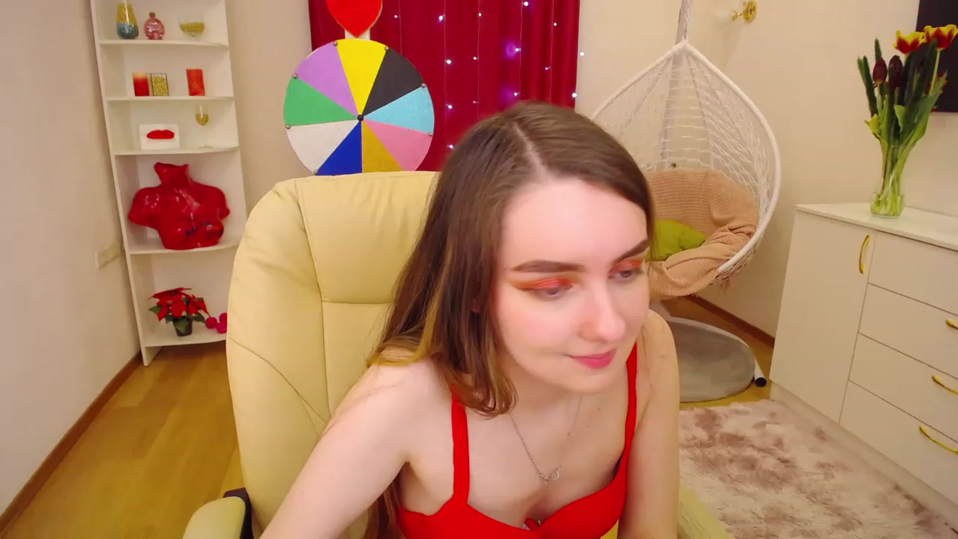 Gallery image thumbnail from OceanFeelss's myfreecams stream on, 03/13/2023, 05:40 image 10 of 20