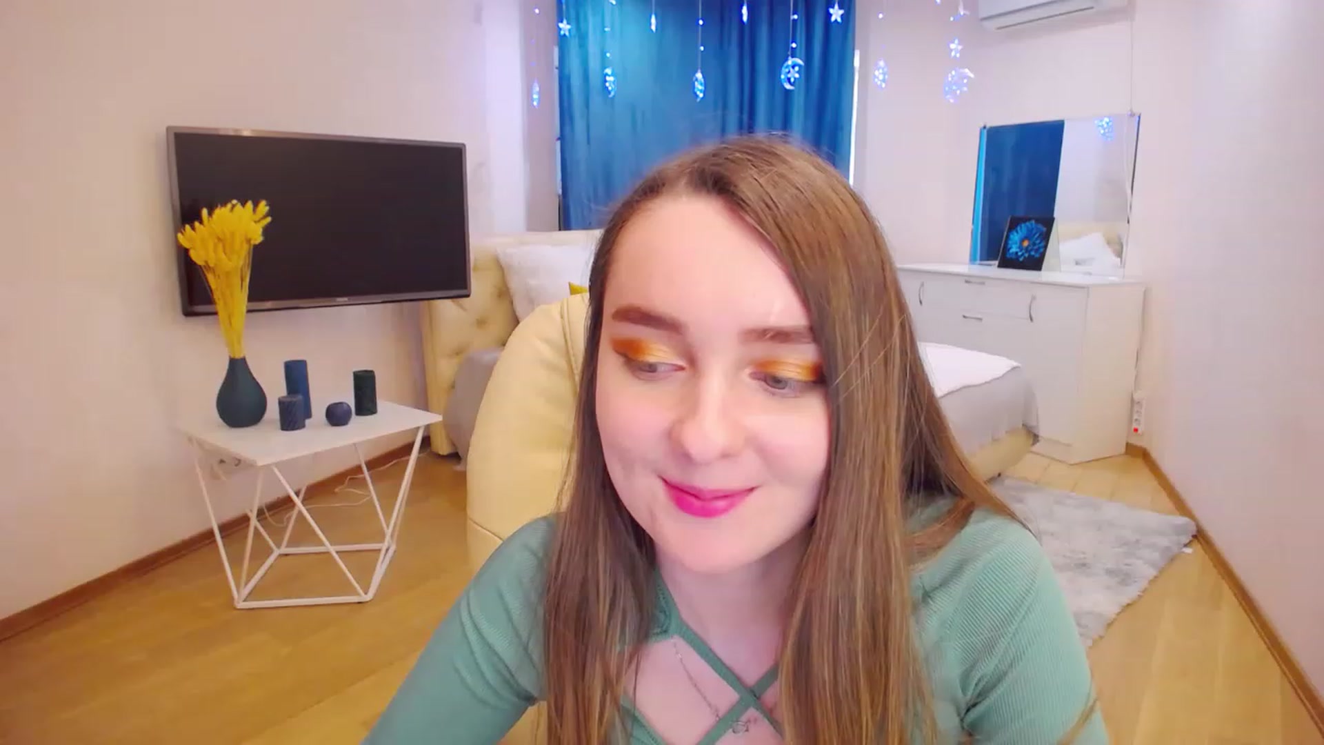 Gallery image thumbnail from OceanFeelss's myfreecams stream on, 03/14/2023, 09:02 image 12 of 20