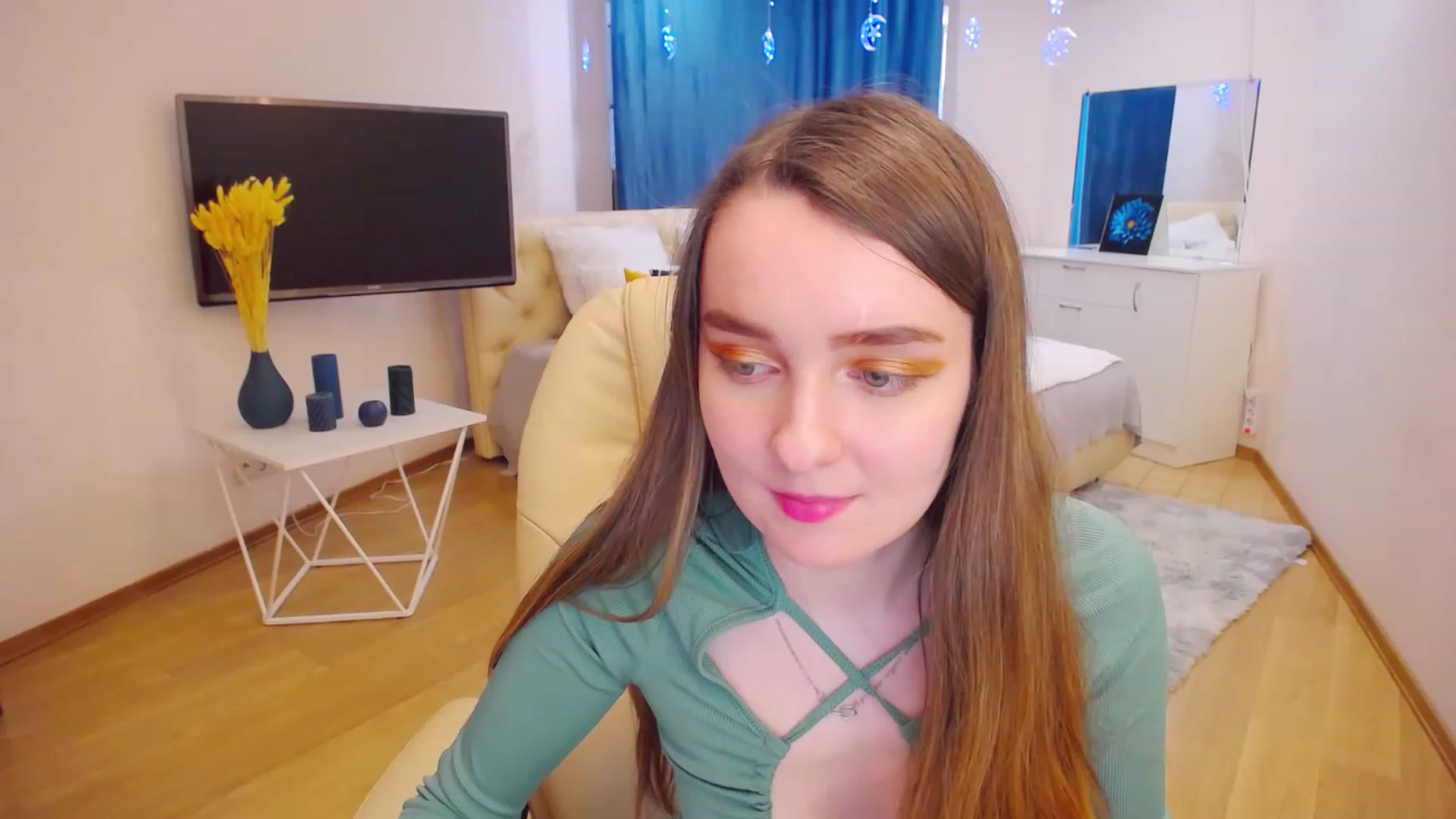 Gallery image thumbnail from OceanFeelss's myfreecams stream on, 03/14/2023, 09:02 image 3 of 20